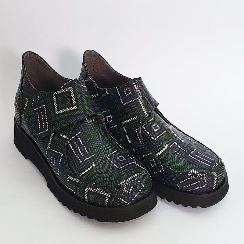 740 plaid